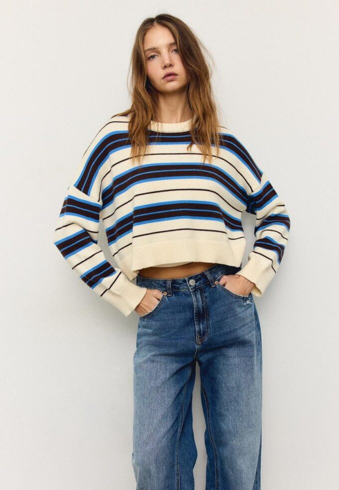 Pull court rayé en maille