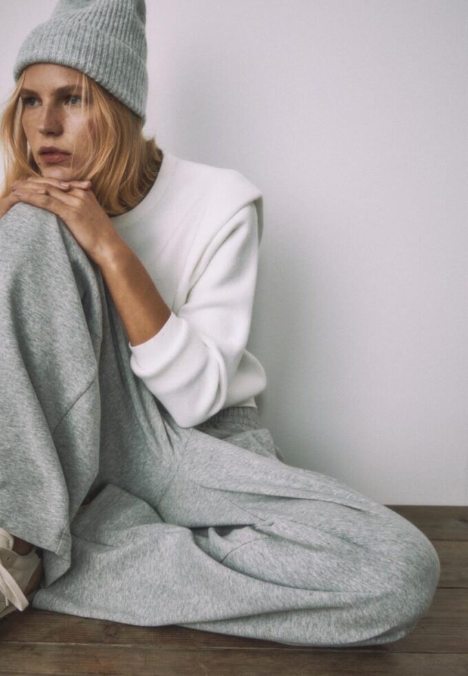 Pull en maille à épaules rembourrées