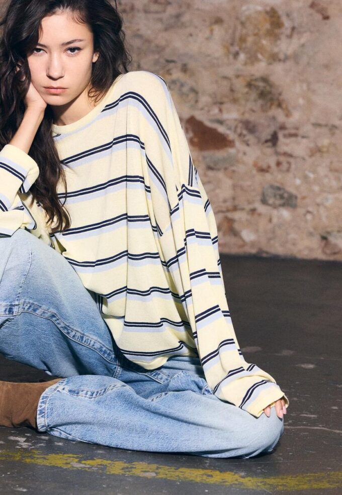 Pull rayé en maille fine