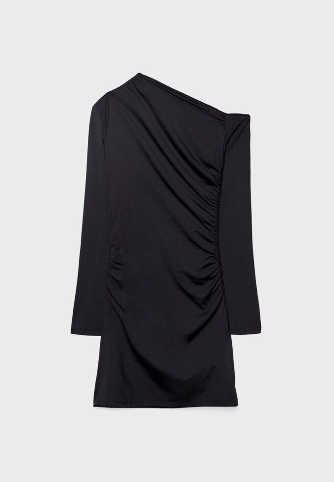 Robe courte asymétrique