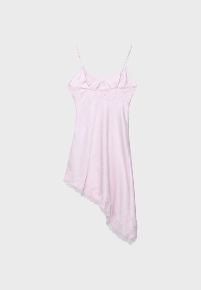 Robe courte asymétrique en satin