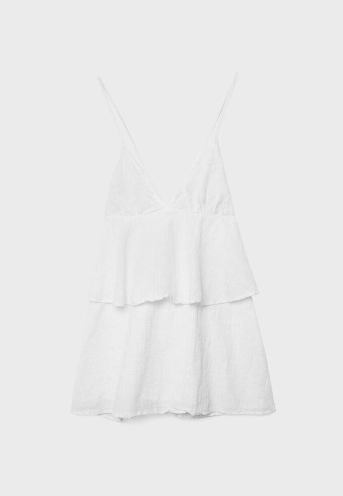 Robe courte à bretelles et volants Robe courte à bretelles et volants