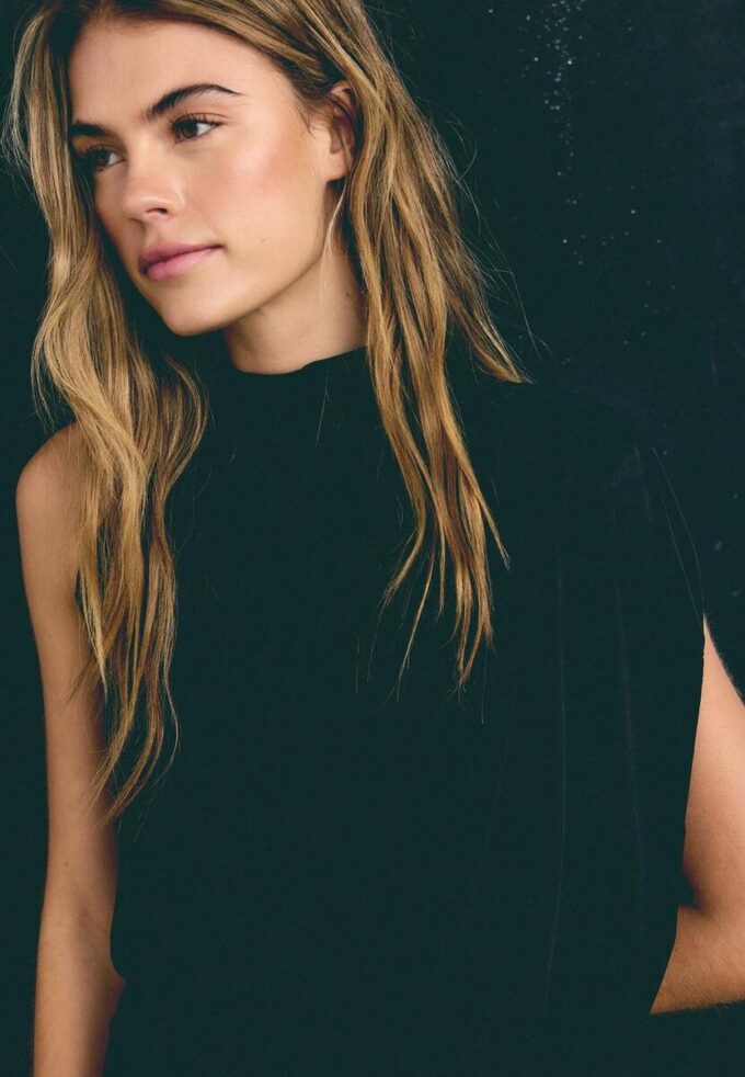 Robe courte drapée asymétrique