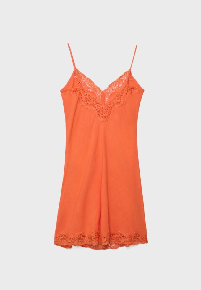 Robe courte en dentelle rustique Robe courte en dentelle rustique