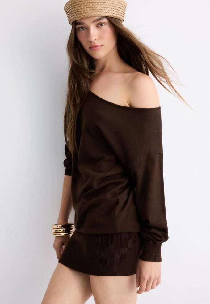 Robe courte en maille à col bateau Robe courte en maille à col bateau