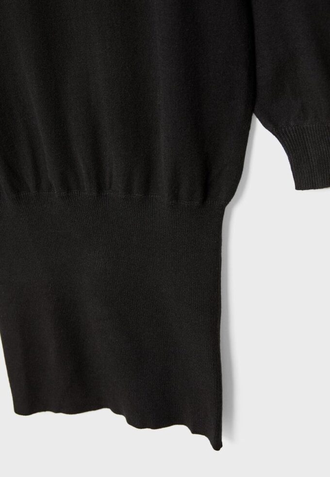 Robe courte en maille à col bateau Robe courte en maille à col bateau