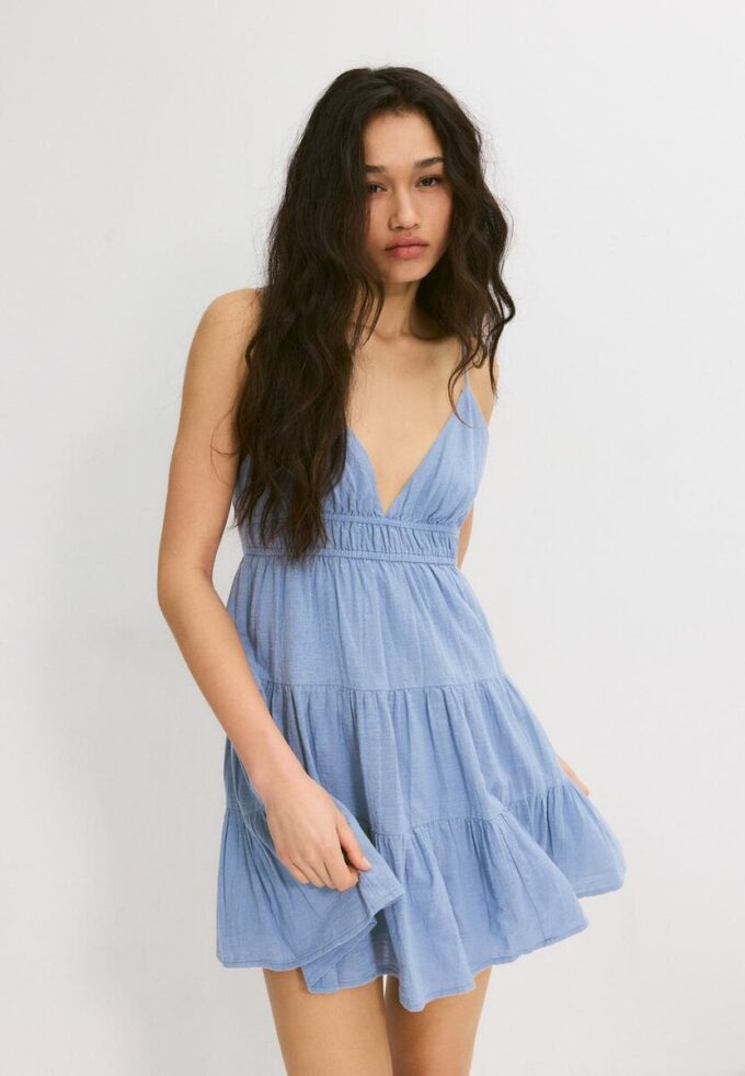 Robe courte fluide avec nœud dans le dos Robe courte fluide avec nœud dans le dos