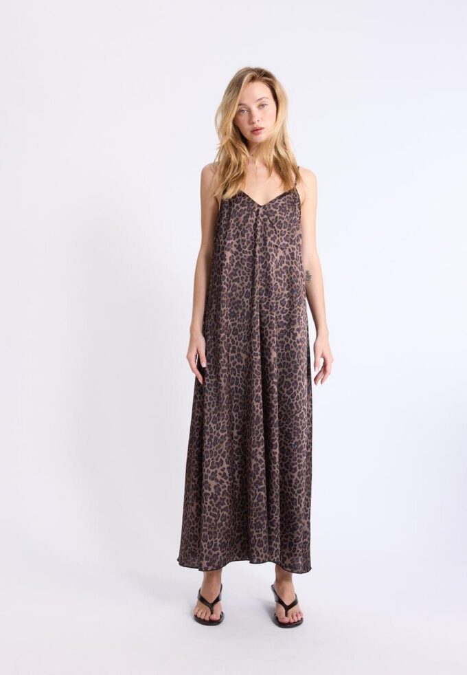 Robe longue fluide en satin