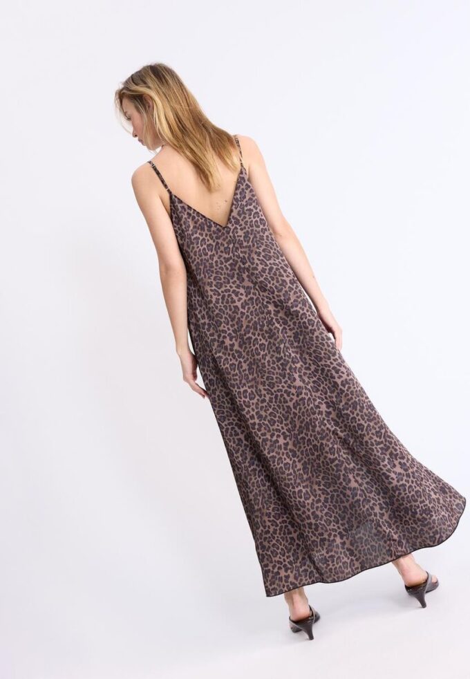 Robe longue fluide en satin