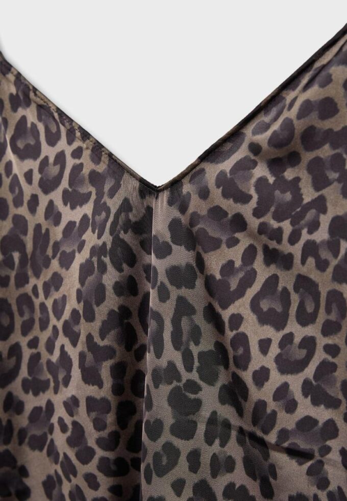 Robe longue fluide en satin