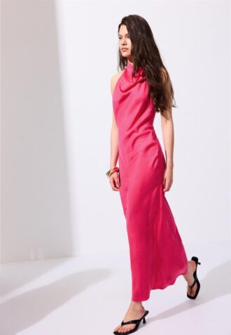 robe mi longue dos nu col licou 2 1 330x477 - Robe mi-longue dos nu &agrave; col licou