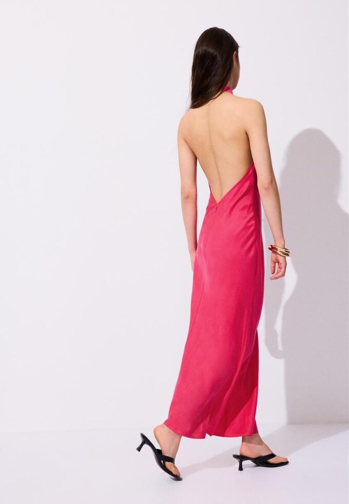 Robe mi-longue dos nu à col licou Robe mi-longue dos nu à col licou