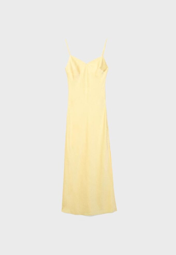 Robe mi-longue en satin Robe mi-longue en satin