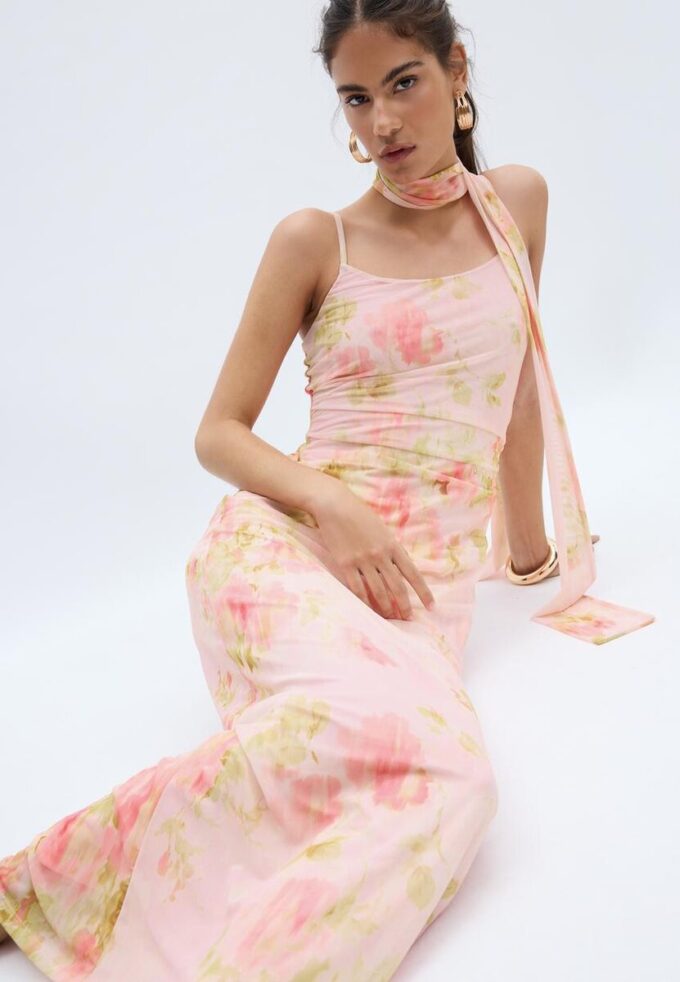 Robe mi-longue en tulle imprimée avec foulard