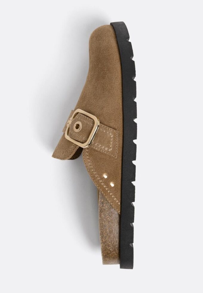 Sabots en daim refendu avec boucle