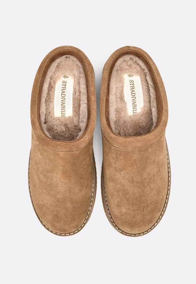 Sabots plats en cuir