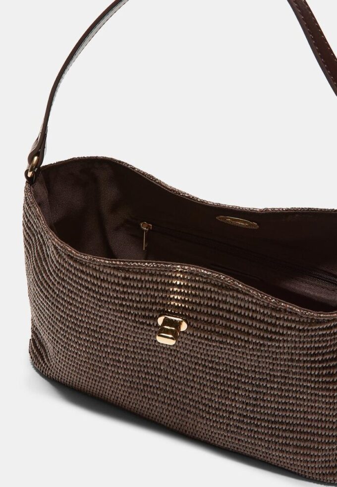 Sac à bandoulière au crochet avec fermeture métallique Sac à bandoulière au crochet avec fermeture métallique