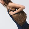 Sac à bandoulière avec franges et boucle Sac à bandoulière avec franges et boucle
