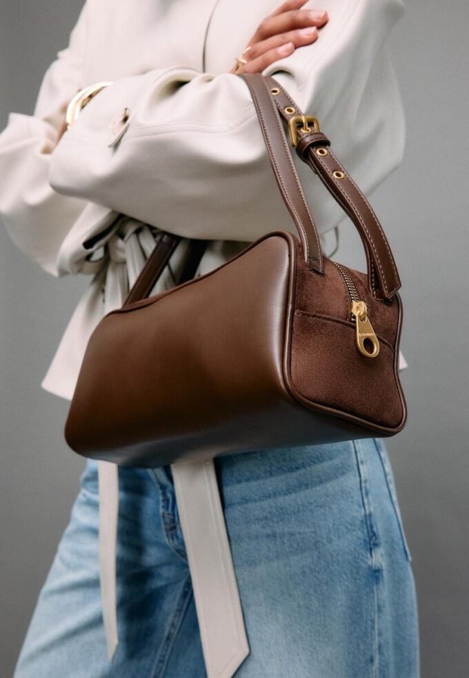 Sac à bandoulière contrasté à double poignée