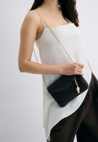 Sac à bandoulière enveloppe effet raphia