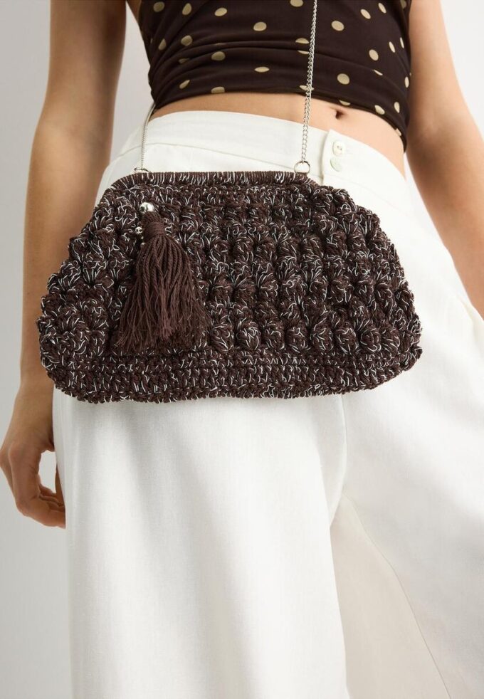 Sac seau en crochet avec fils métalliques Sac seau en crochet avec fils métalliques