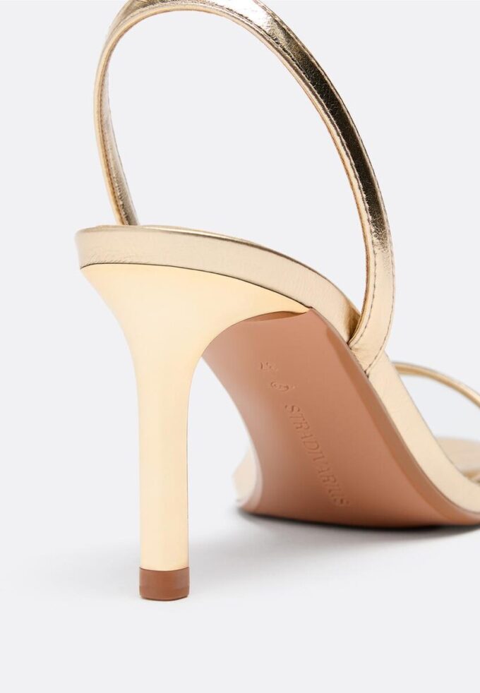 Sandales à talons aiguilles