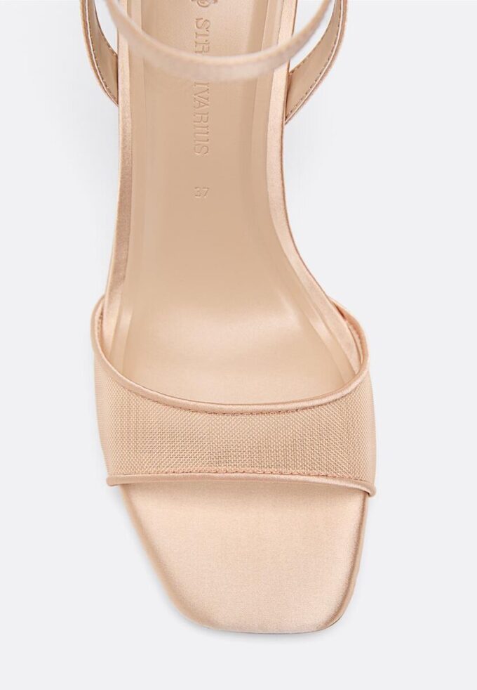 Sandales à talons aiguilles en maille Sandales à talons aiguilles en maille