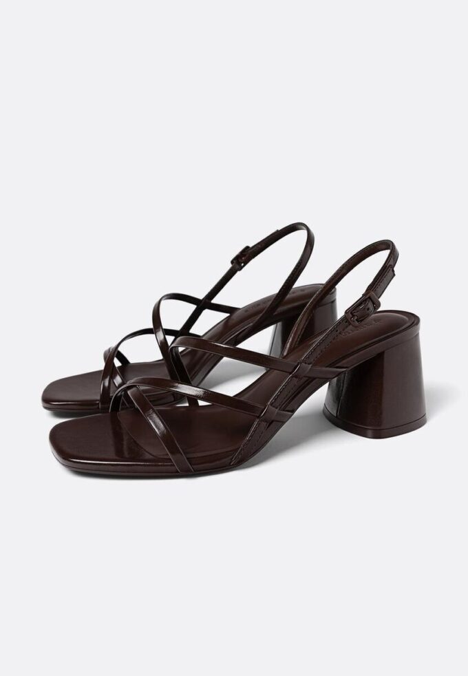 Sandales à talons carrés