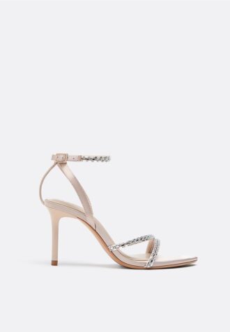 Sandales à talons hauts ornées de strass