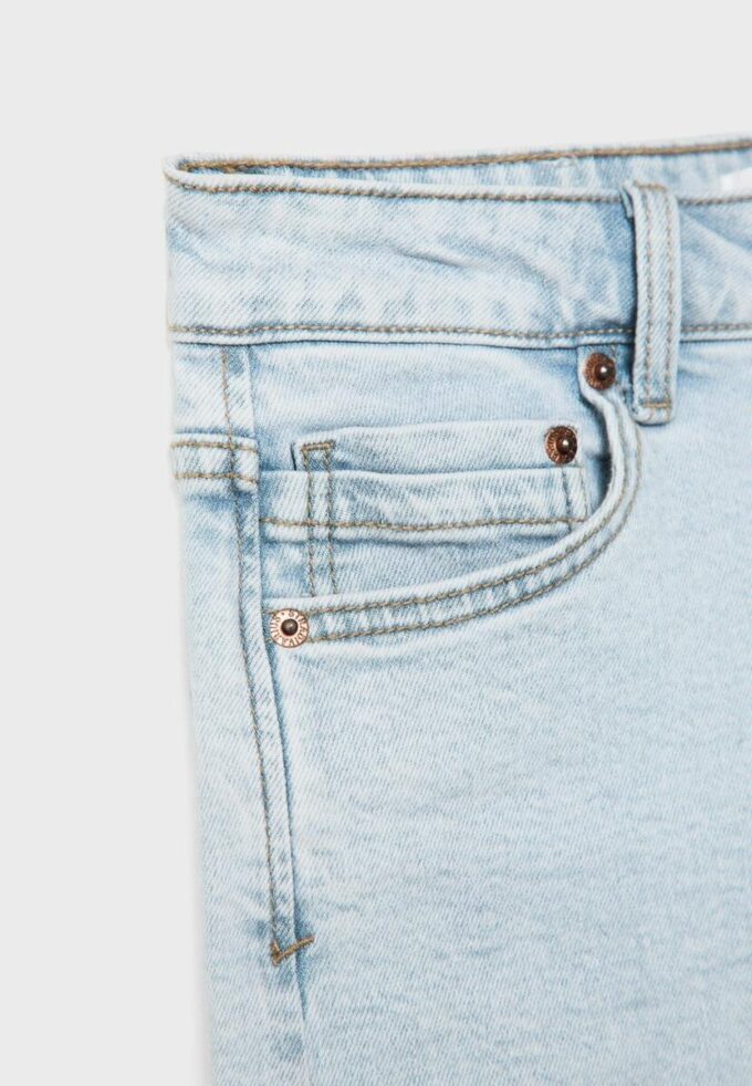 Short slim D85 Mom Fit Shorts