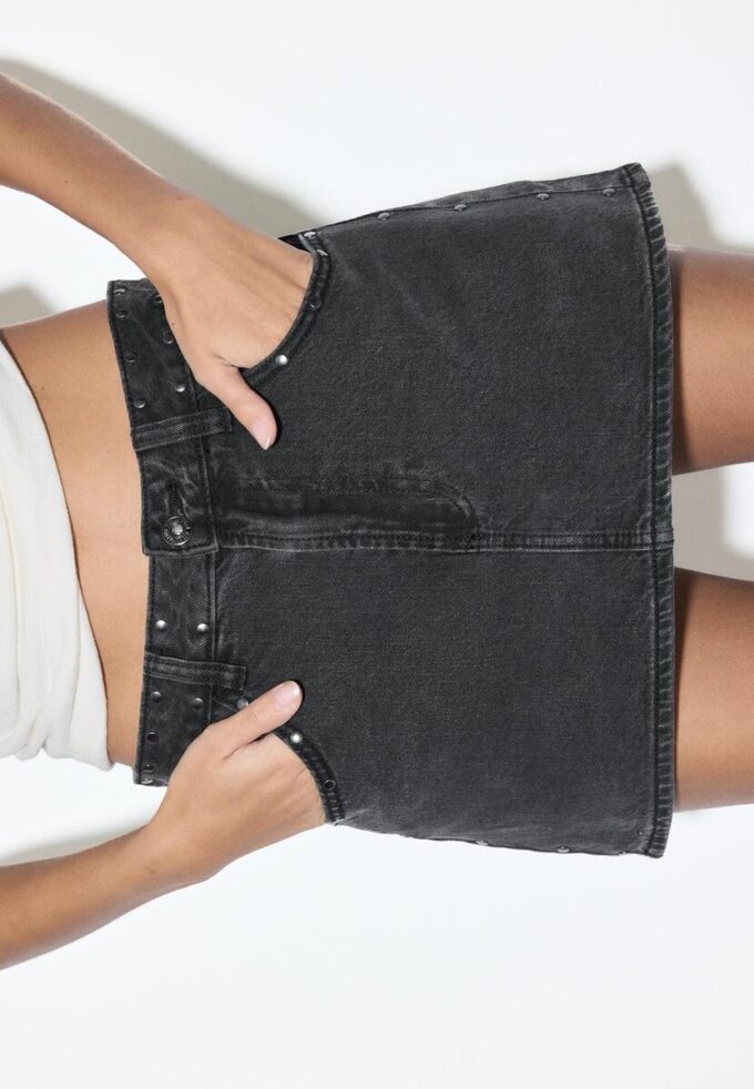 Skort en denim cloutée D62 Skort en denim cloutée D62