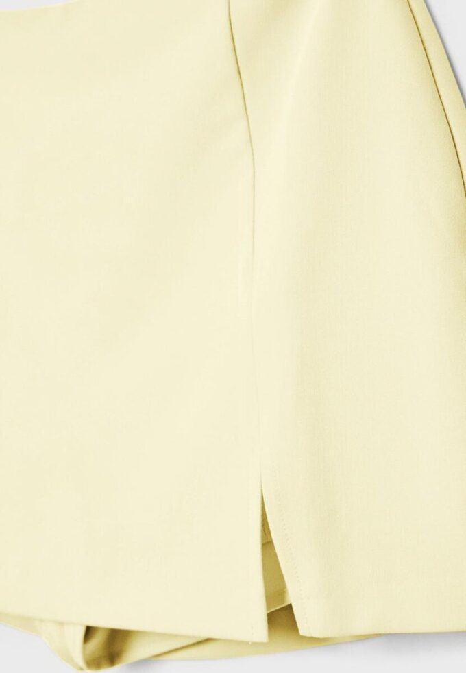 Skort à fente latérale