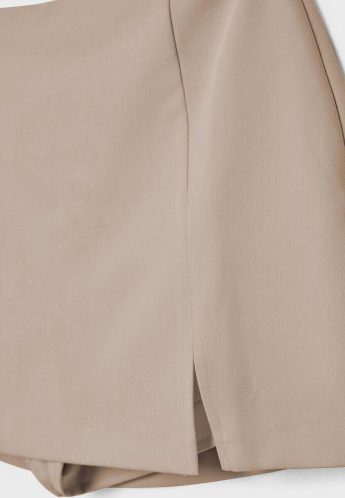 Skort à fente latérale