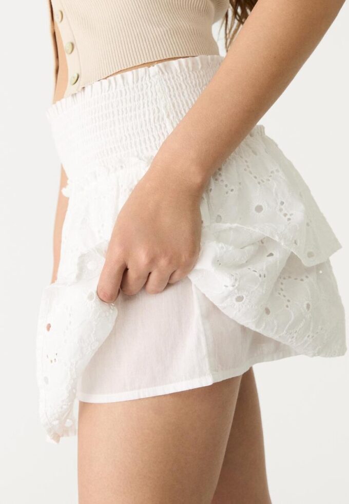 Skort fluide avec broderies Skort fluide avec broderies