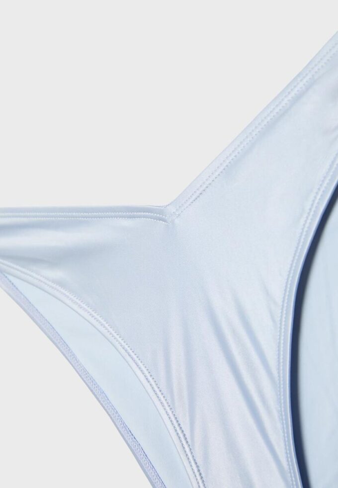 Slip brésilien en satin basique