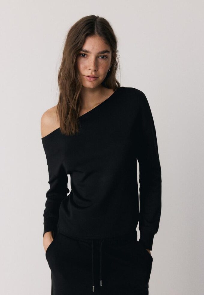 Sweat-shirt à épaules dénudées au toucher doux
