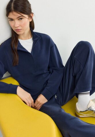 Sweat-shirt zippé au toucher doux