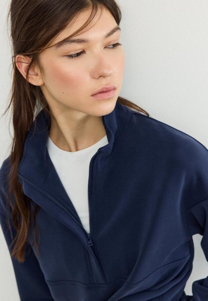 Sweat-shirt zippé au toucher doux