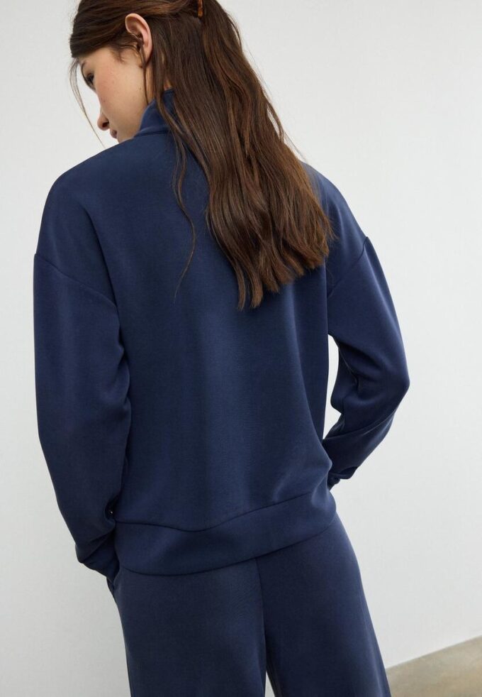 Sweat-shirt zippé au toucher doux