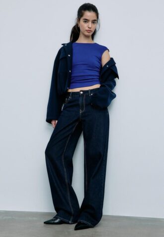 T-shirt ajusté froncé basique