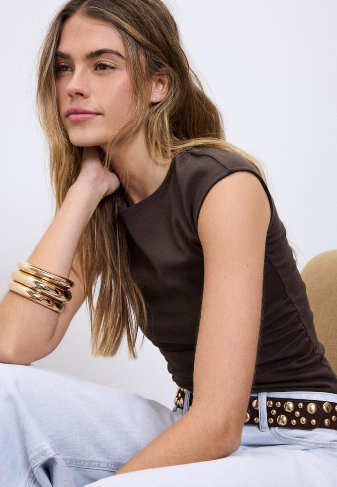 T-shirt ajusté froncé basique