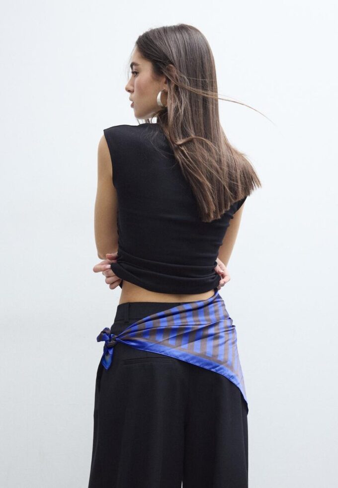 T-shirt ajusté froncé basique