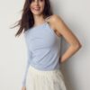 T-shirt asymétrique avec boucle métallique