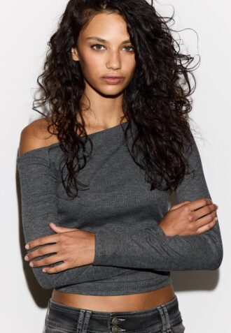 T-shirt asymétrique avec fronces