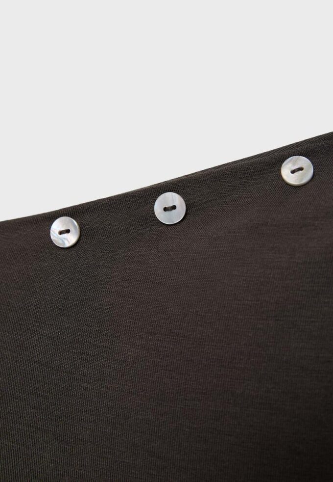 T-shirt asymétrique à boutons