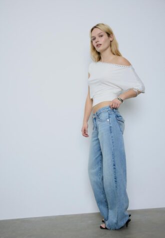 T-shirt asymétrique à clous