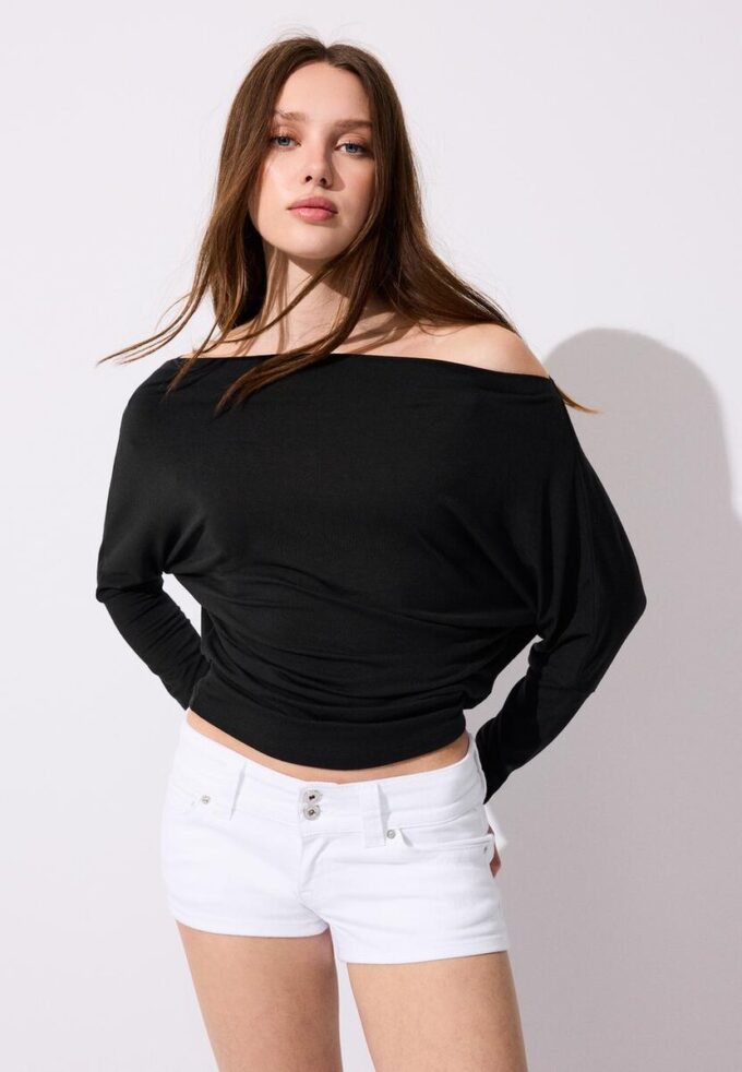 T-shirt asymétrique en modal T-shirt asymétrique en modal