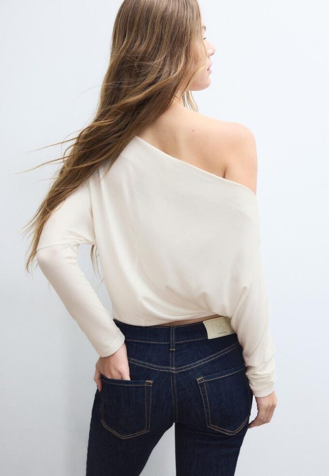 T-shirt asymétrique en modal T-shirt asymétrique en modal