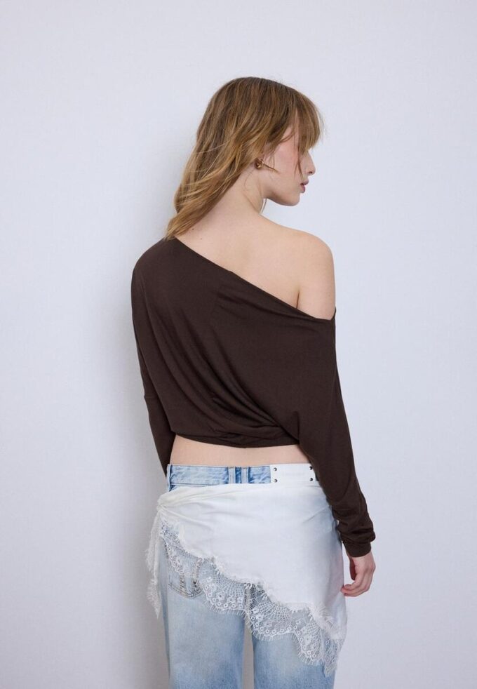 T-shirt asymétrique en modal T-shirt asymétrique en modal