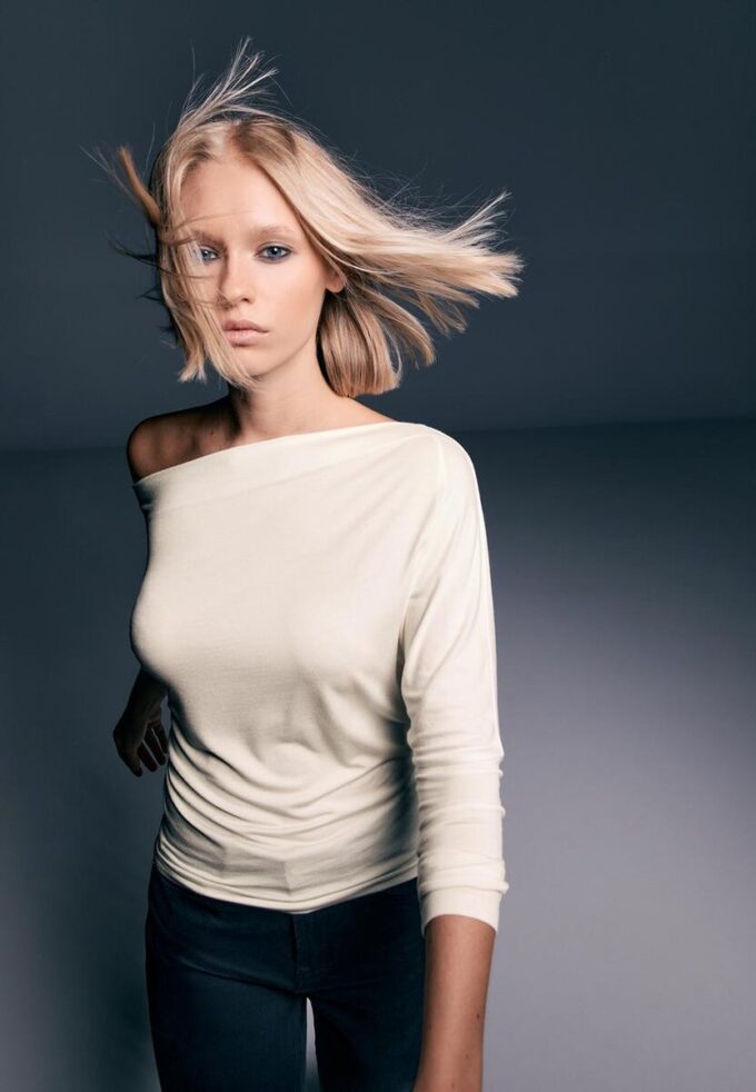 T-shirt asymétrique en modal T-shirt asymétrique en modal